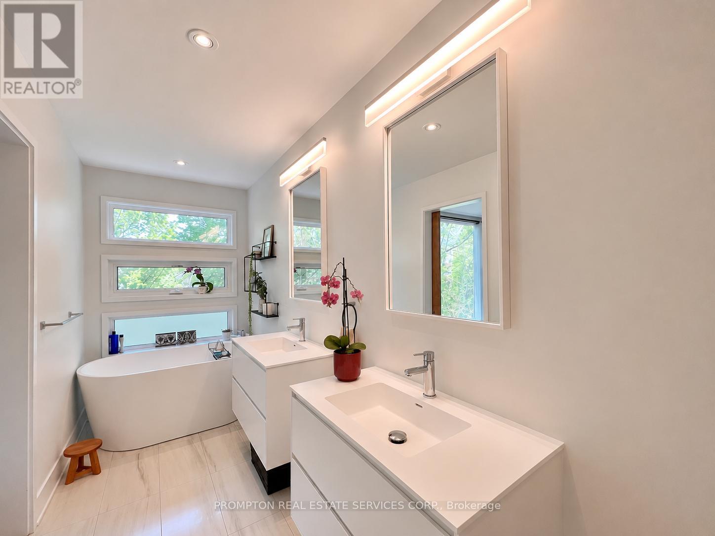 19a Linton Avenue, Toronto, Ontario  M1N 1W5 - Photo 25 - E13415656
