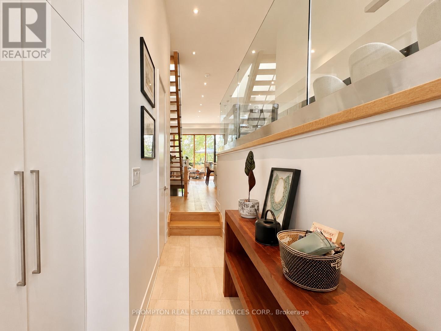 19a Linton Avenue, Toronto, Ontario  M1N 1W5 - Photo 3 - E13415656