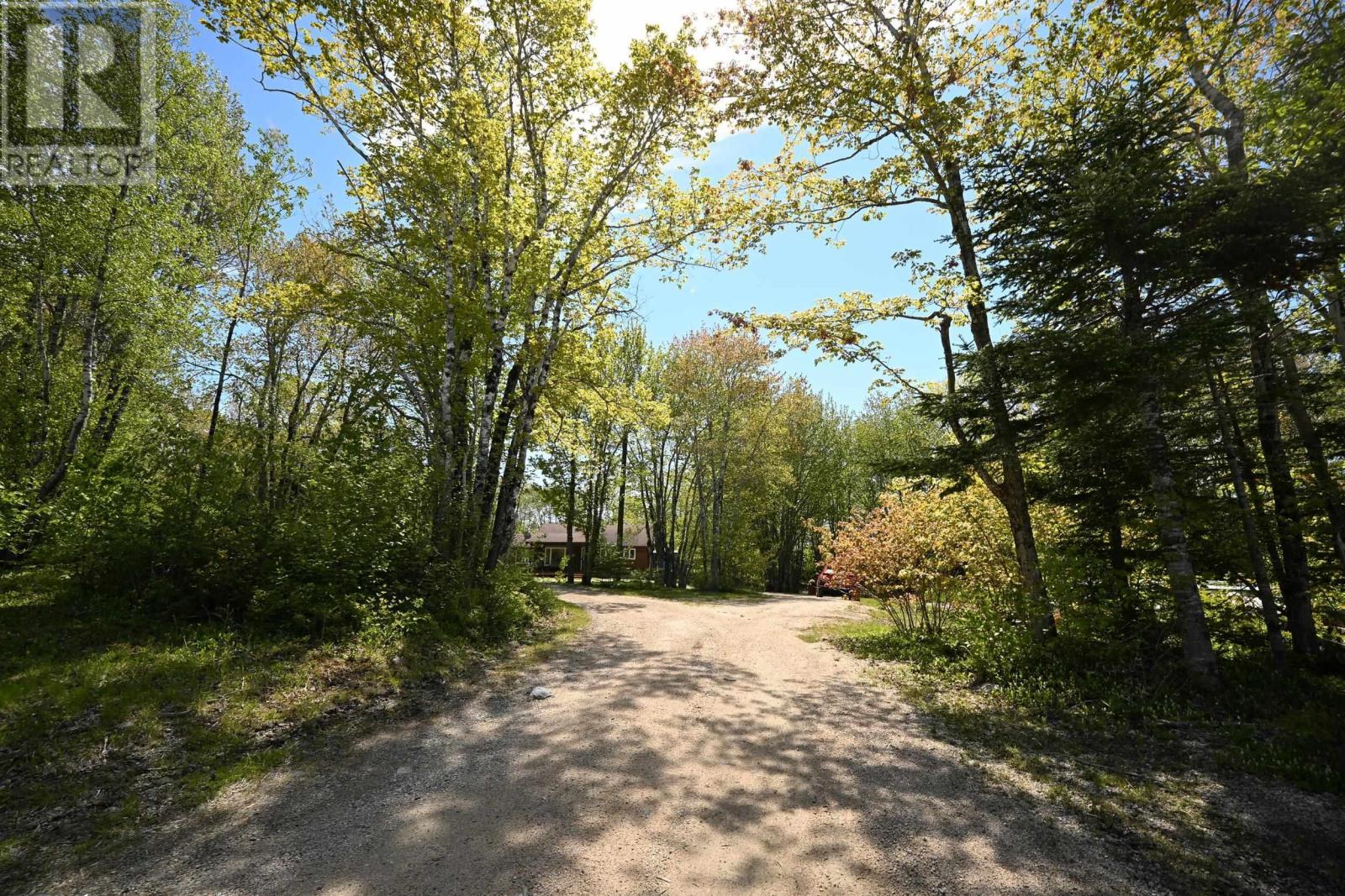 299 Armstrong Road, Windsor Road, Nova Scotia  B0J 1J0 - Photo 2 - 202613423