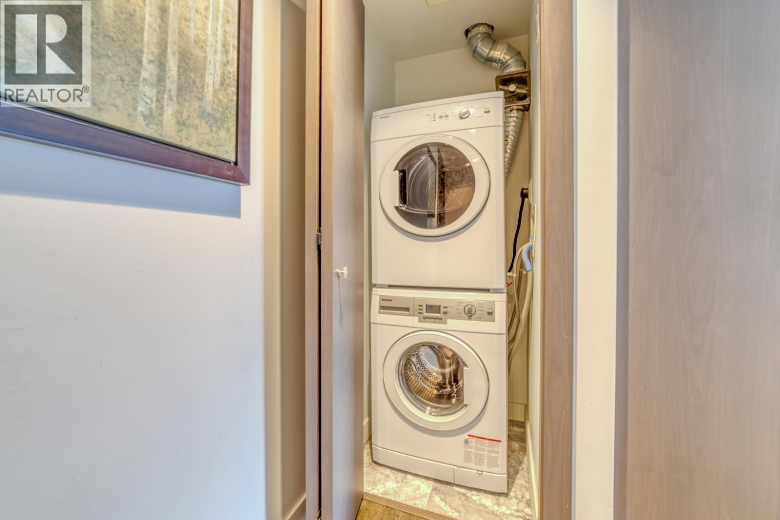 308 6538 Nelson Avenue, Burnaby, British Columbia  V5H 0G5 - Photo 9 - R3133205
