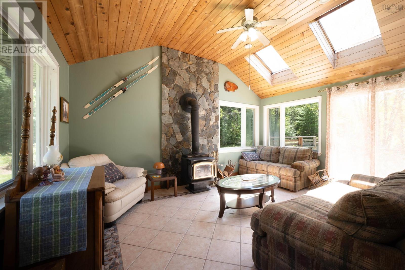 299 Armstrong Road, Windsor Road, Nova Scotia  B0J 1J0 - Photo 13 - 202613423
