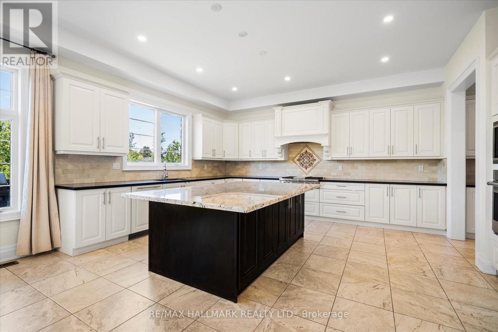 293 Torrey Pines Road, Vaughan, Ontario  L4H 3X3 - Photo 11 - N13415760