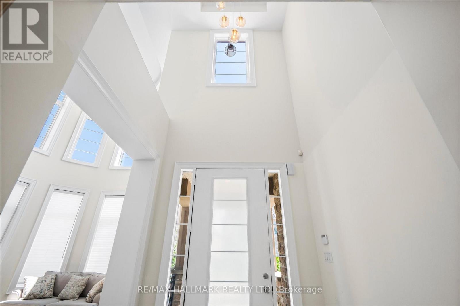 293 Torrey Pines Road, Vaughan, Ontario  L4H 3X3 - Photo 4 - N13415760