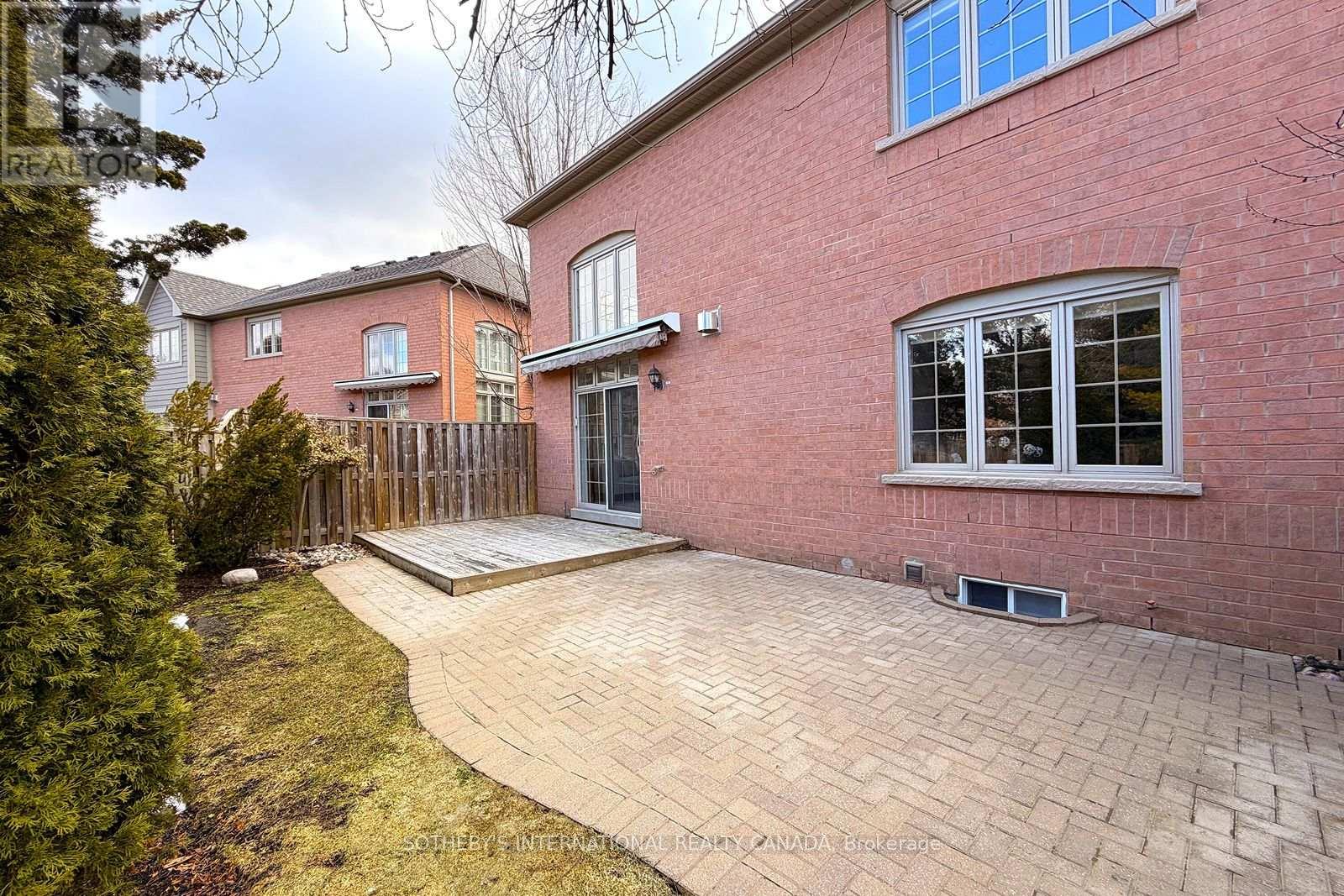10 Belle Terre Way, Markham, Ontario  L6E 2A2 - Photo 19 - N13415802