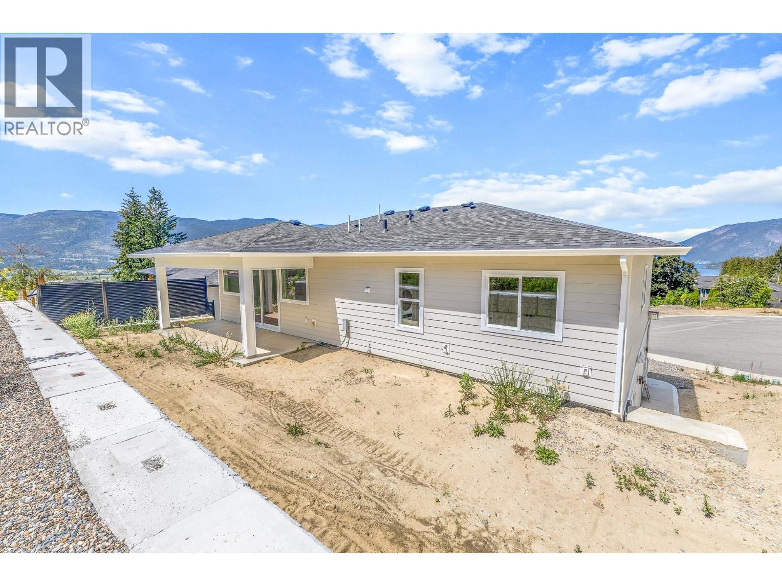 1160 16 Avenue SE, Salmon Arm, British Columbia  V1E 2R5 - Photo 49 - 10380066