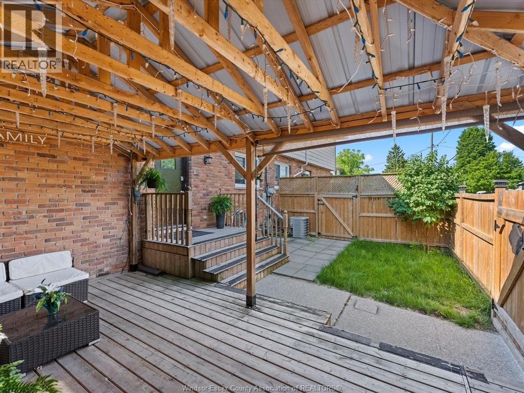 22 Taylor Avenue, Chatham, Ontario N7L 2T5 - Photo 41 - 26013481