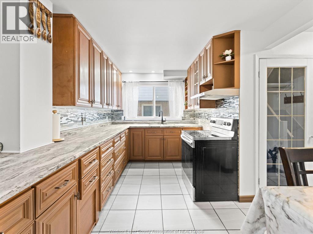 22 Taylor Avenue, Chatham, Ontario N7L 2T5 - Photo 8 - 26013481