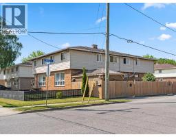 22 TAYLOR AVENUE, Chatham, Ontario