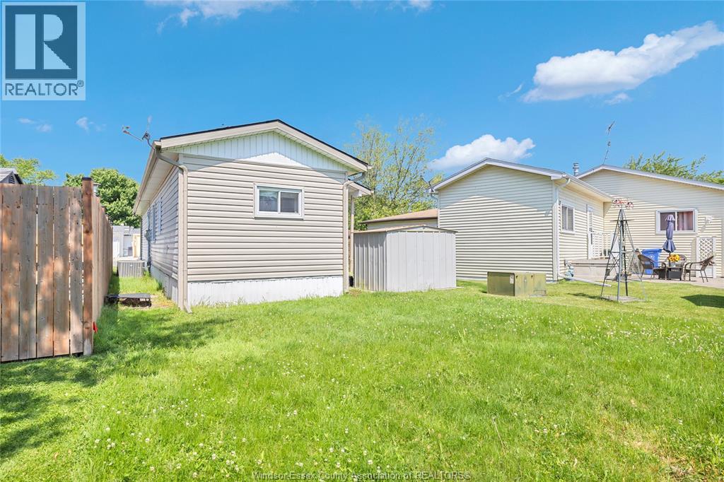 3 Lilac, Mcgregor, Ontario N0R 1J0 - Photo 24 - 26013471
