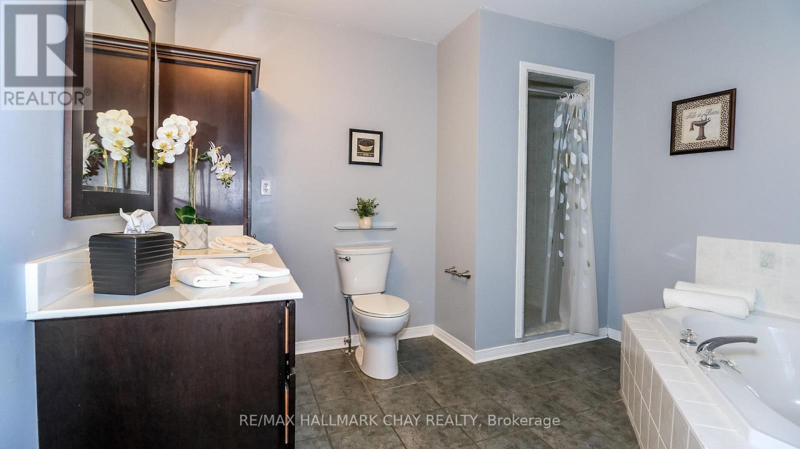 305 Stanley Street, Barrie, Ontario  L4M 6X6 - Photo 14 - S13415716