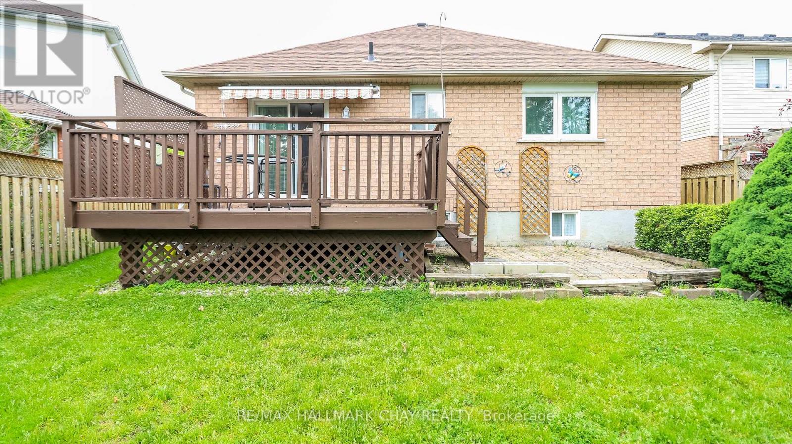 305 Stanley Street, Barrie, Ontario  L4M 6X6 - Photo 28 - S13415716