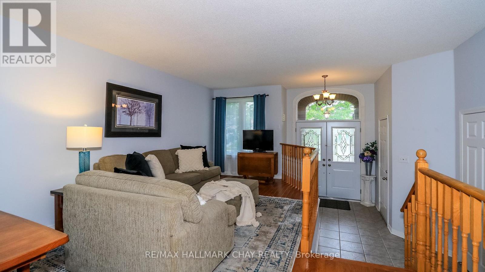 305 Stanley Street, Barrie, Ontario  L4M 6X6 - Photo 7 - S13415716