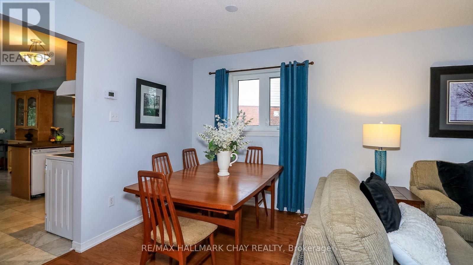 305 Stanley Street, Barrie, Ontario  L4M 6X6 - Photo 9 - S13415716