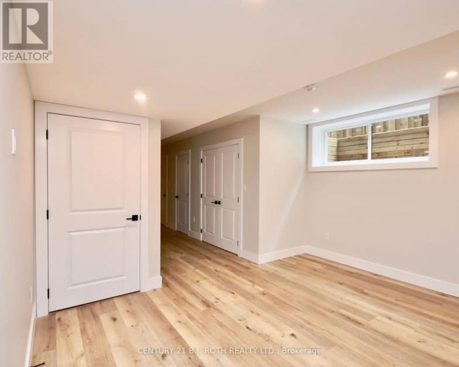 4 Centre Street, Barrie, Ontario  L4N 3L4 - Photo 10 - S13415748