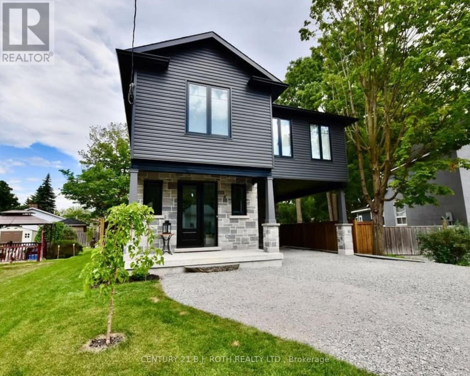 4 Centre Street, Barrie, Ontario  L4N 3L4 - Photo 17 - S13415748