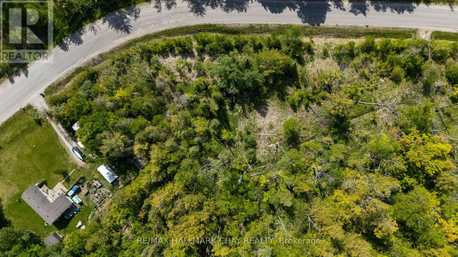 39 Meadows Avenue, Tay, Ontario  L0K 2C0 - Photo 2 - S13415764