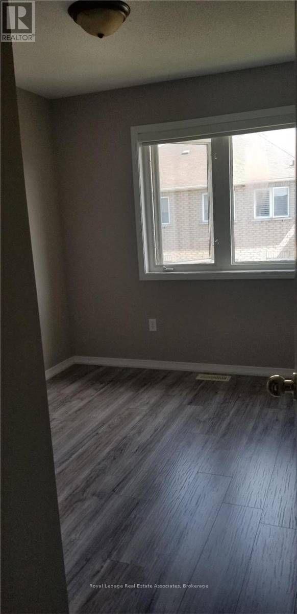 5749 Retreat Street, Mississauga, Ontario  L5R 0B5 - Photo 12 - W13415710