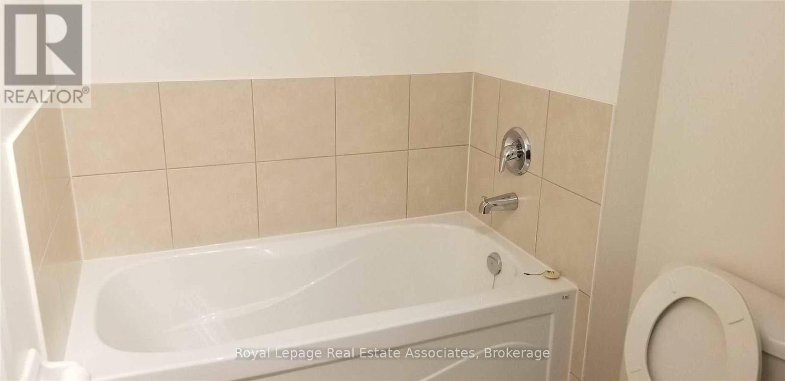 5749 Retreat Street, Mississauga, Ontario  L5R 0B5 - Photo 14 - W13415710