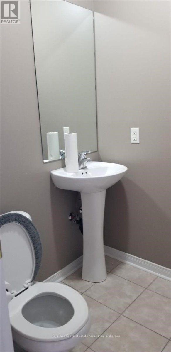 5749 Retreat Street, Mississauga, Ontario  L5R 0B5 - Photo 6 - W13415710