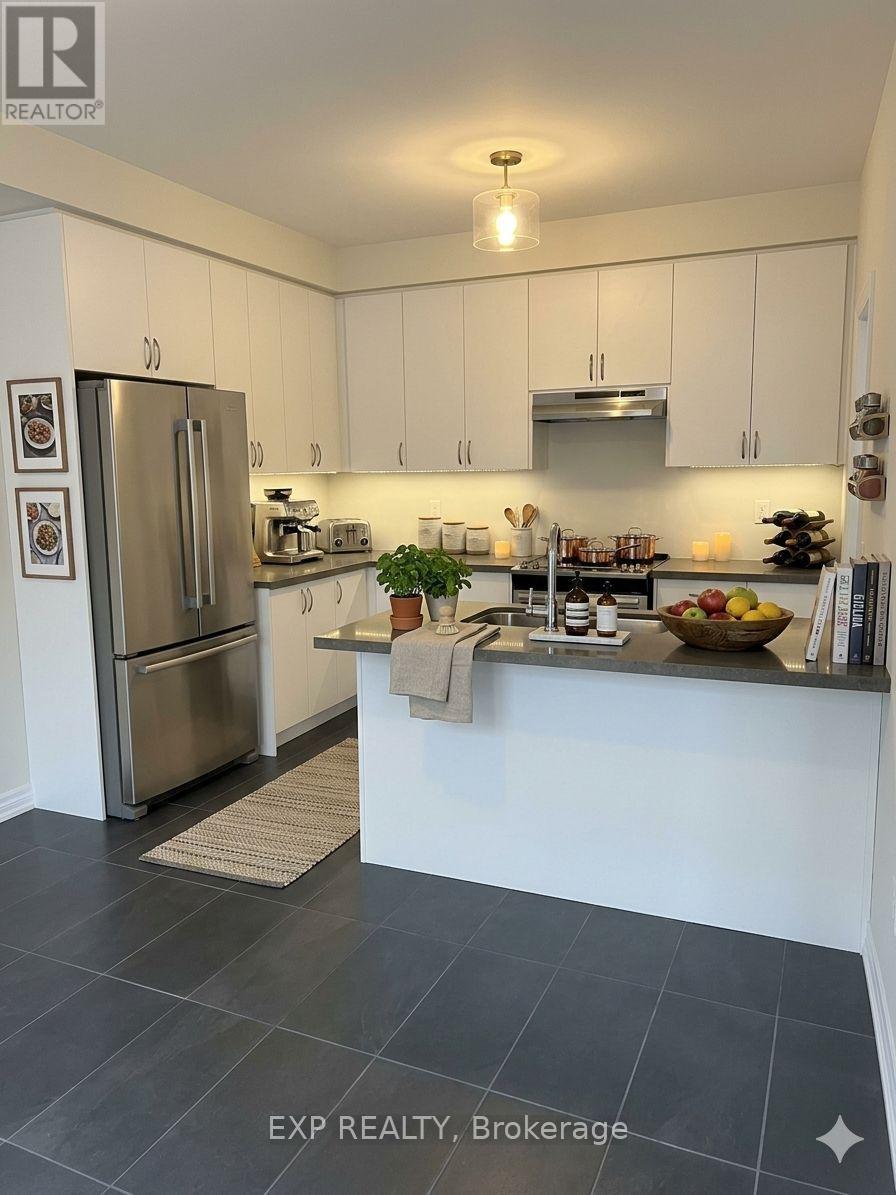 67 Pembrook Street, Caledon, Ontario  L7E 4M7 - Photo 2 - W13415756