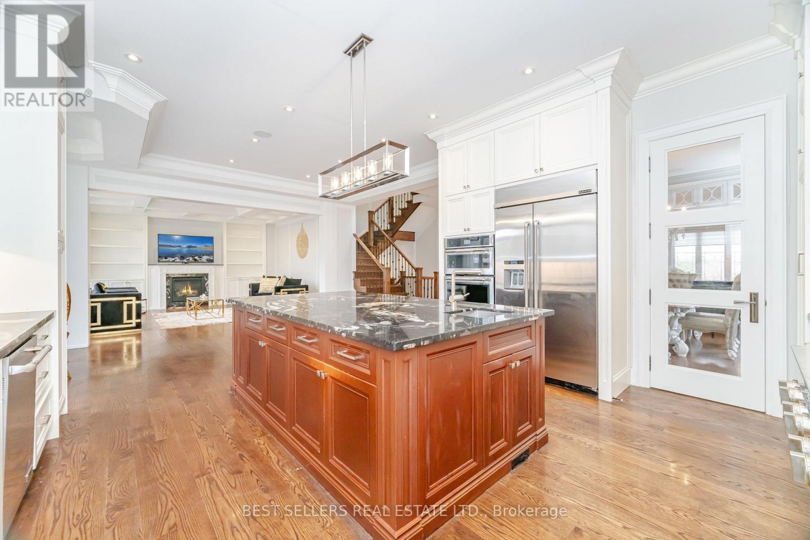 898 Parkland Ave Avenue, Mississauga, Ontario  L5H 3H1 - Photo 15 - W13415794