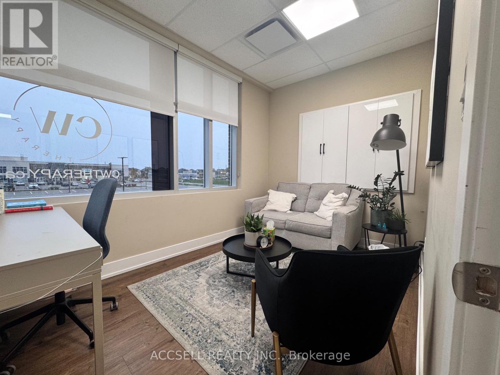 213 - 3485 Rebecca Street, Oakville, Ontario  L6L 6X9 - Photo 9 - W13415838