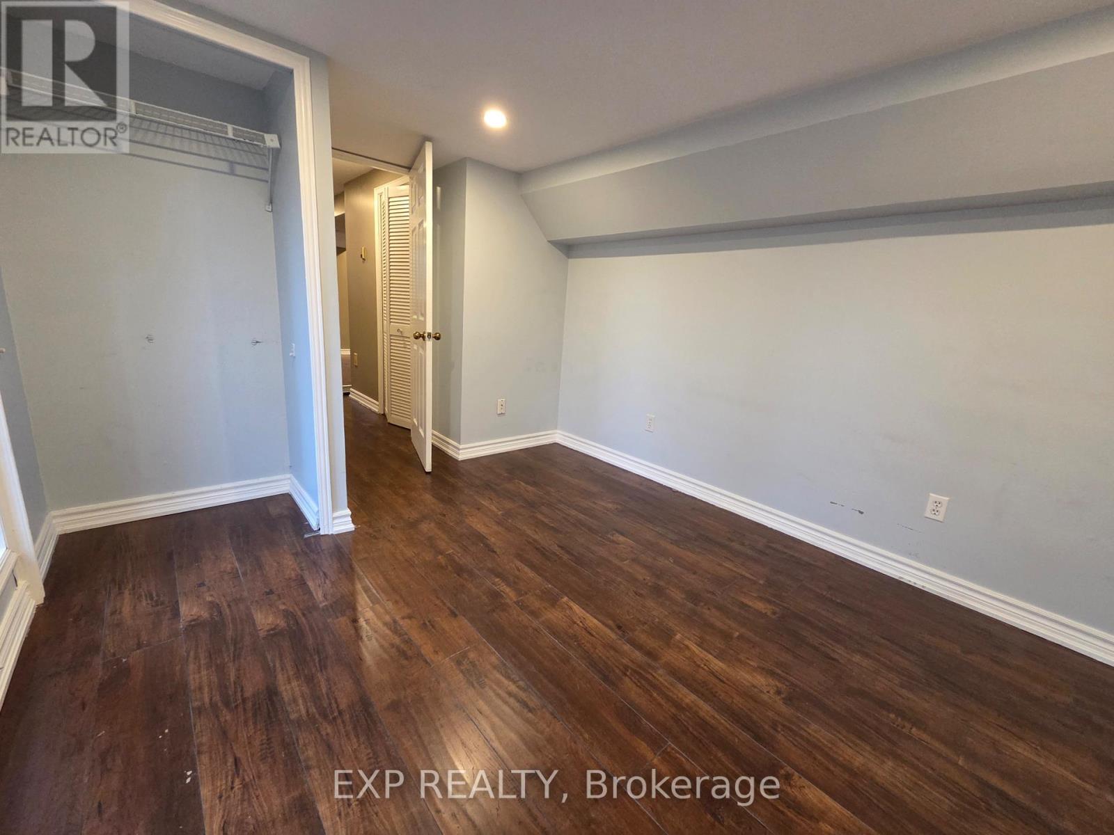 Lower - 696 Penny Lane, Burlington, Ontario  L7T 4J1 - Photo 10 - W13415848