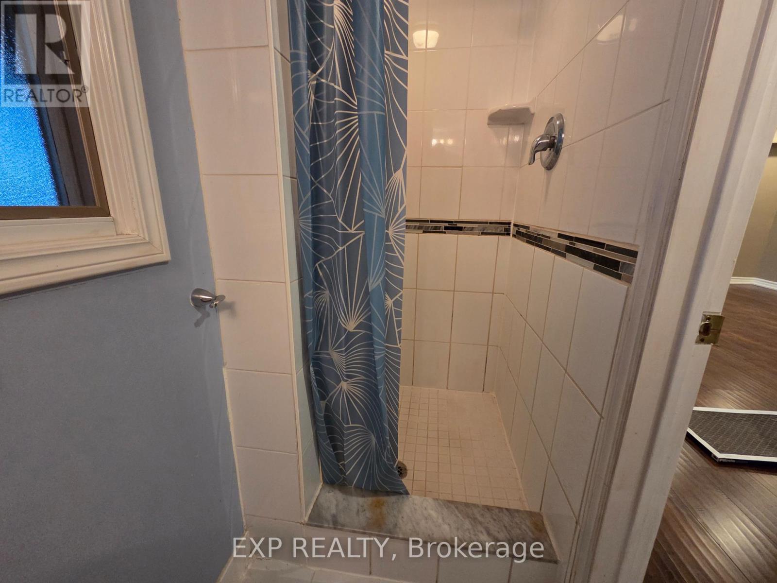Lower - 696 Penny Lane, Burlington, Ontario  L7T 4J1 - Photo 11 - W13415848