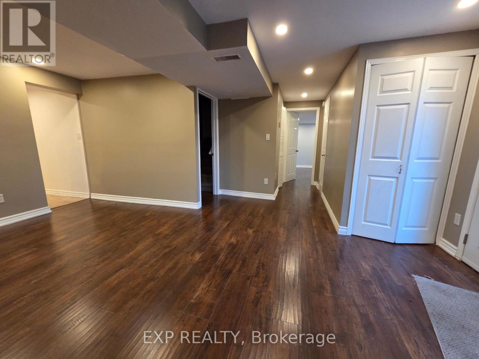 Lower - 696 Penny Lane, Burlington, Ontario  L7T 4J1 - Photo 2 - W13415848