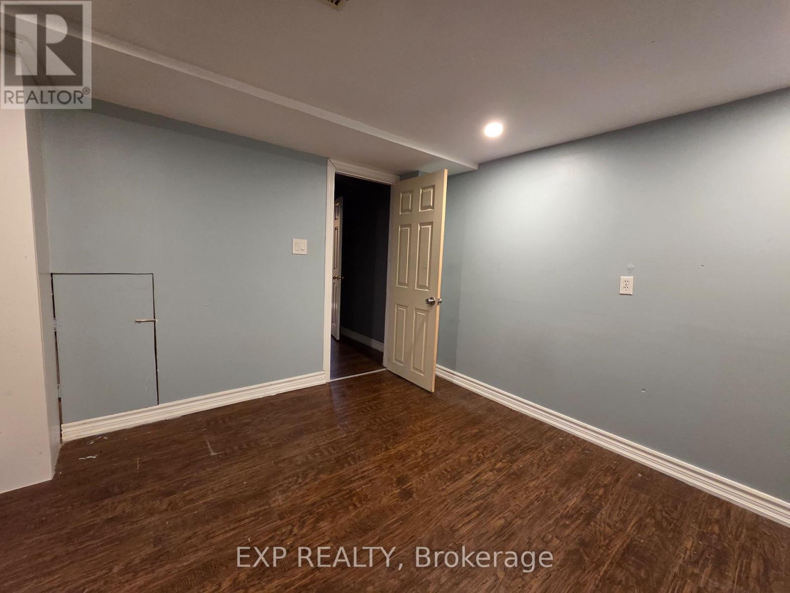 Lower - 696 Penny Lane, Burlington, Ontario  L7T 4J1 - Photo 8 - W13415848