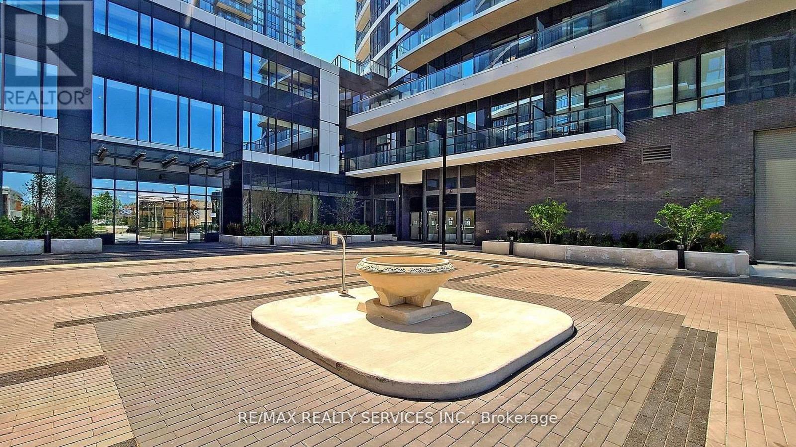 2718 - 35 Watergarden Drive, Mississauga, Ontario  L5R 0G8 - Photo 2 - W13415852