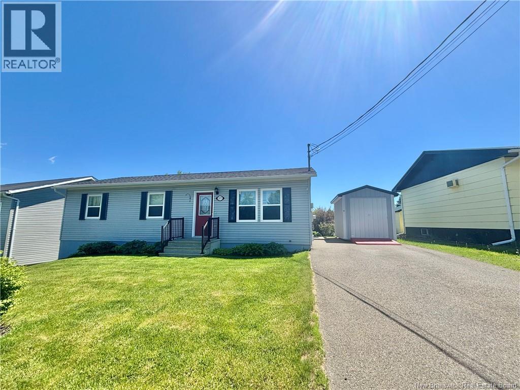 217 Neilson Street, Woodstock, New Brunswick  E7M 2H8 - Photo 2 - NB133655