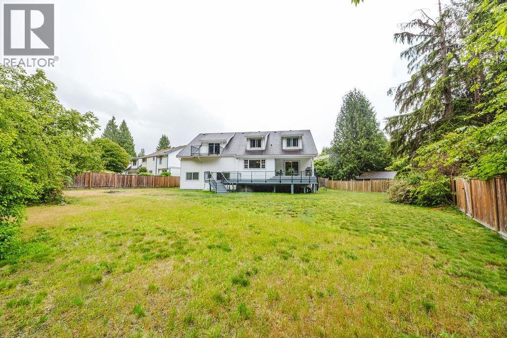 279 Lark Road, Gibsons, British Columbia  V0N 1V4 - Photo 2 - R3132974