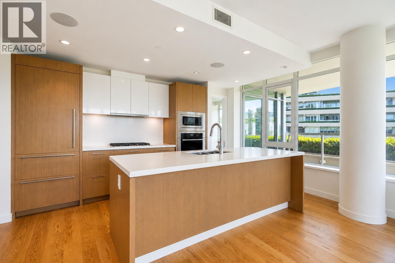 403 788 Arthur Erickson Place, Vancouver, British Columbia  V7T 0B6 - Photo 11 - R3133231