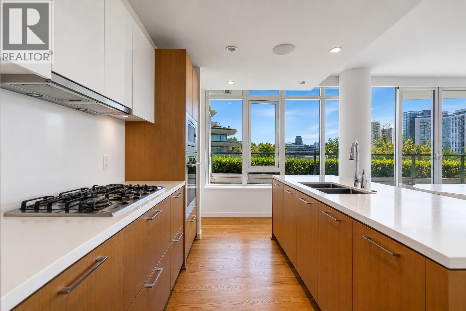 403 788 Arthur Erickson Place, Vancouver, British Columbia  V7T 0B6 - Photo 13 - R3133231