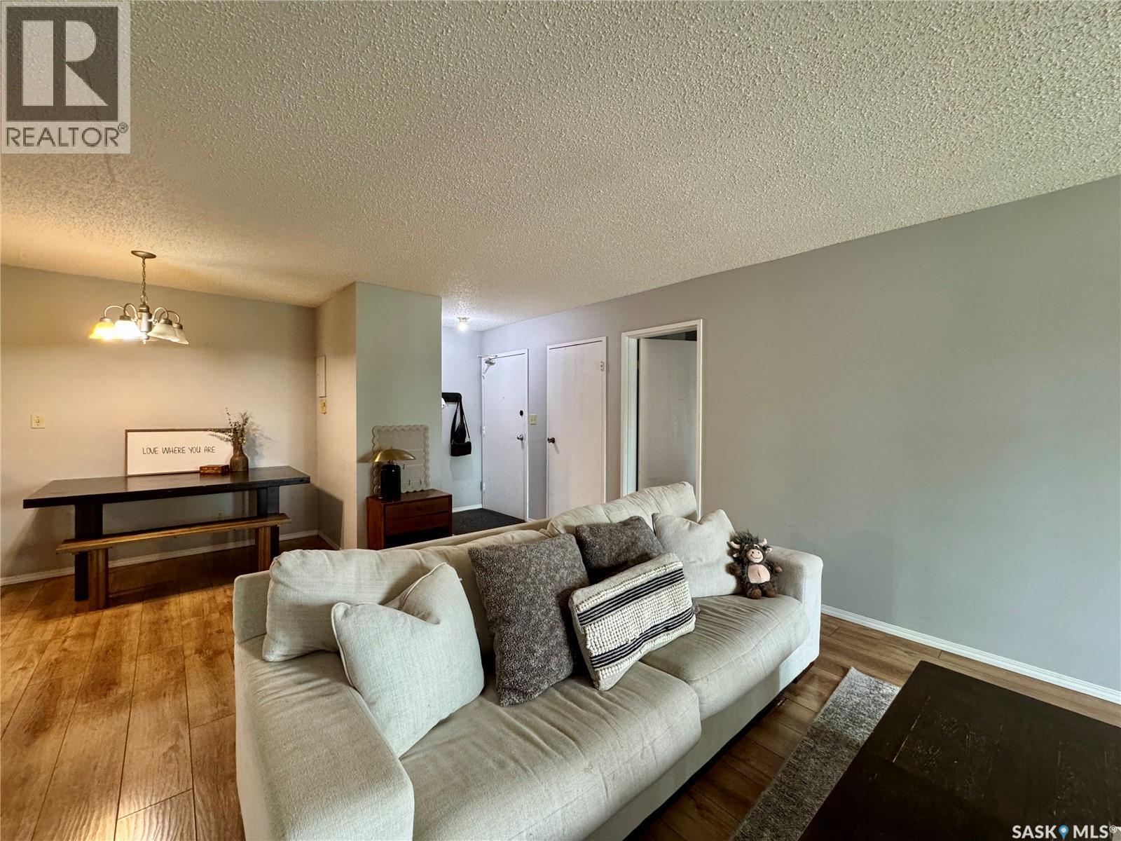 202 289 Fietz Street, Yorkton, Saskatchewan  S3N 3P6 - Photo 9 - SK038658