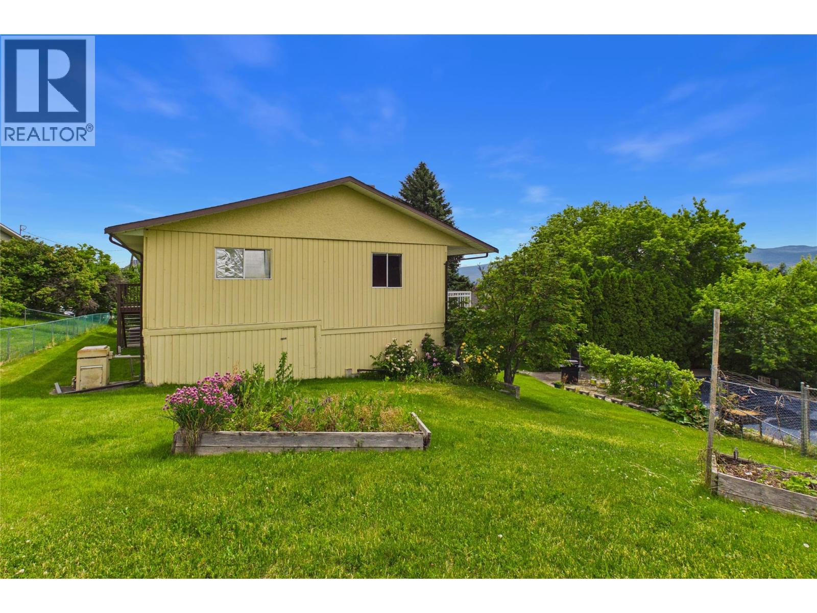 2483 Chieftain Road West Kelowna Photo 4