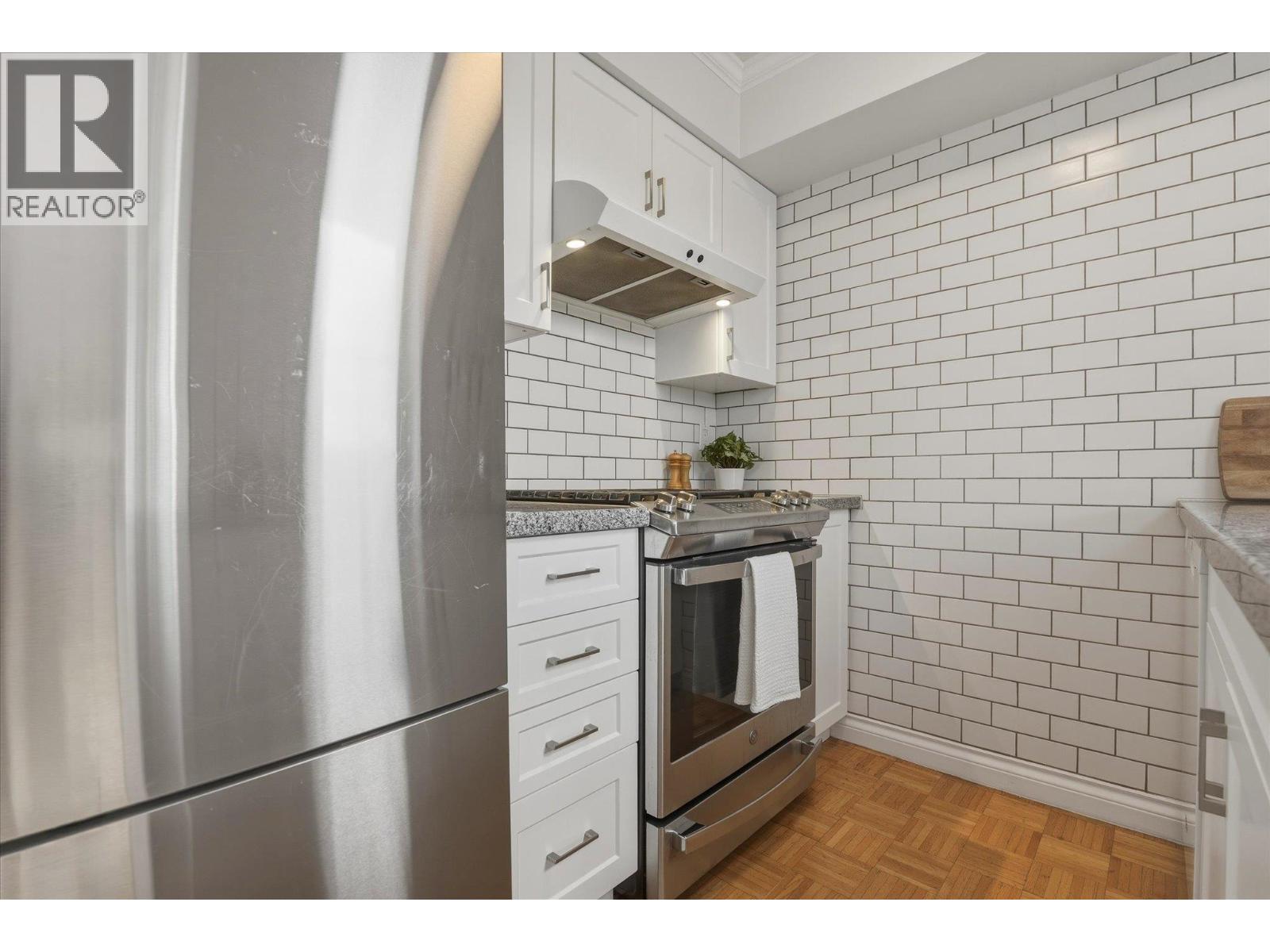 402 1617 Grant Street, Vancouver, British Columbia  V5L 2Y4 - Photo 13 - R3133353