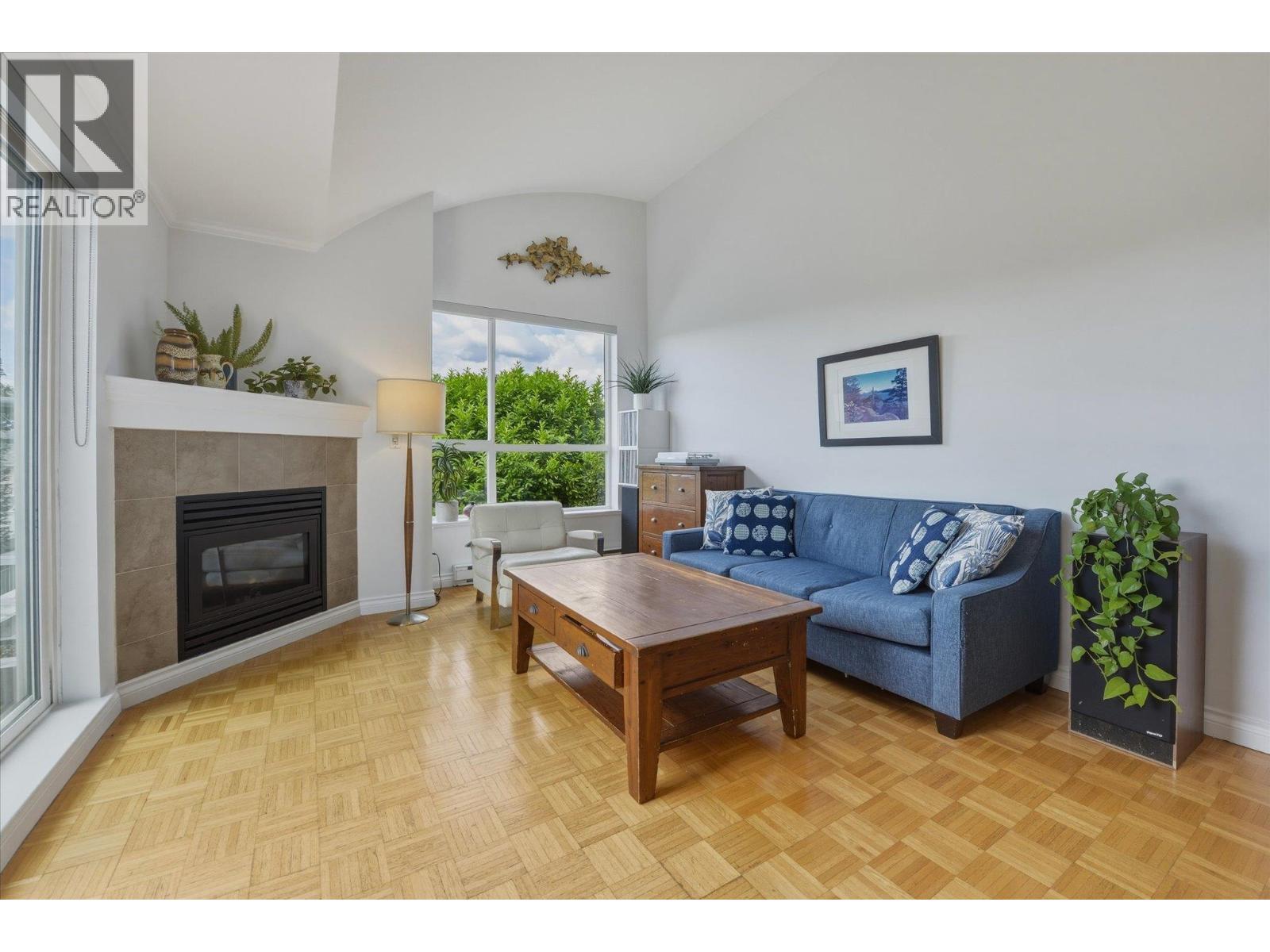 402 1617 Grant Street, Vancouver, British Columbia  V5L 2Y4 - Photo 4 - R3133353