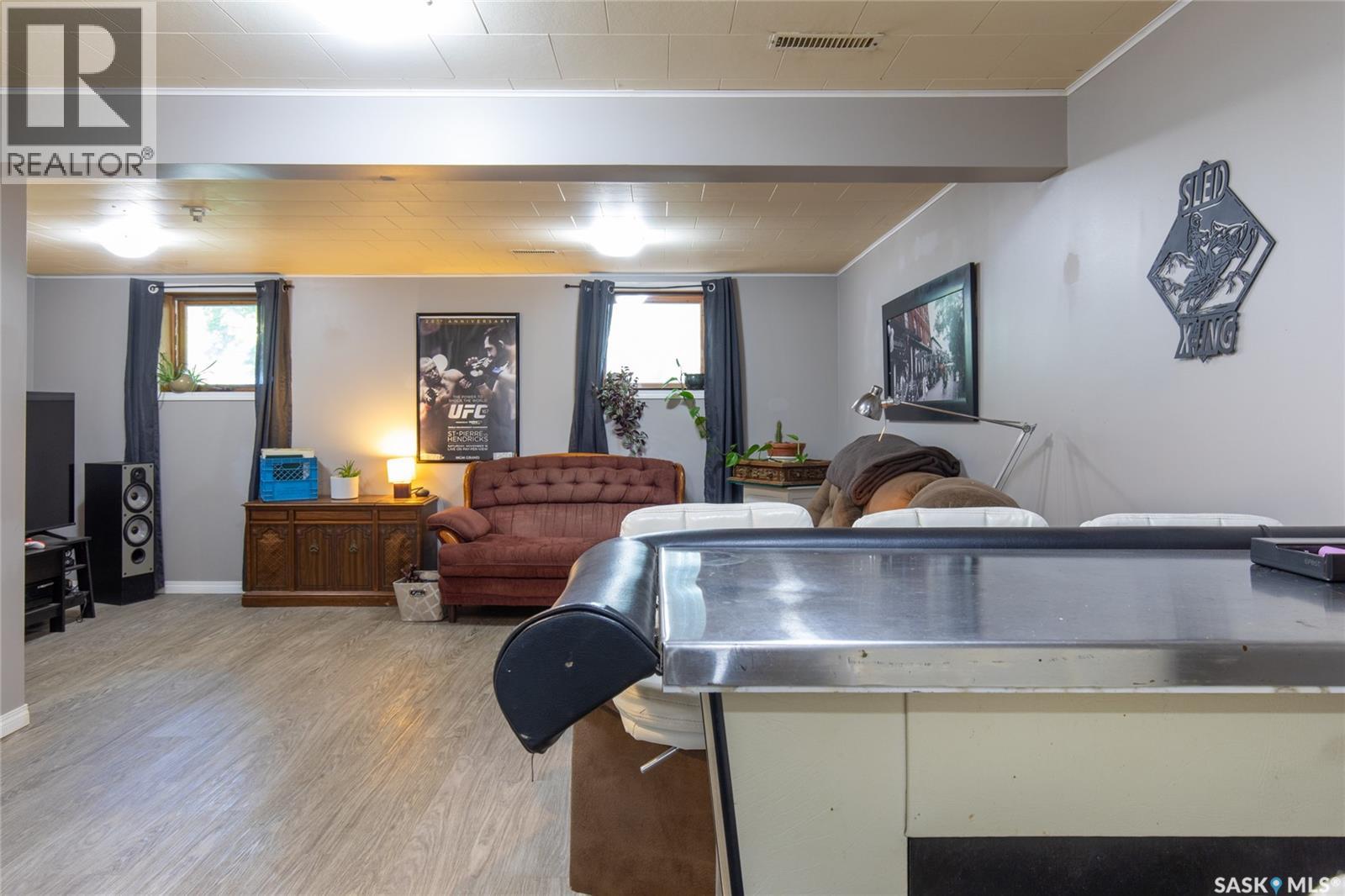 1301 Queen Crescent, Moose Jaw, Saskatchewan  S6H 3G5 - Photo 36 - SK038614