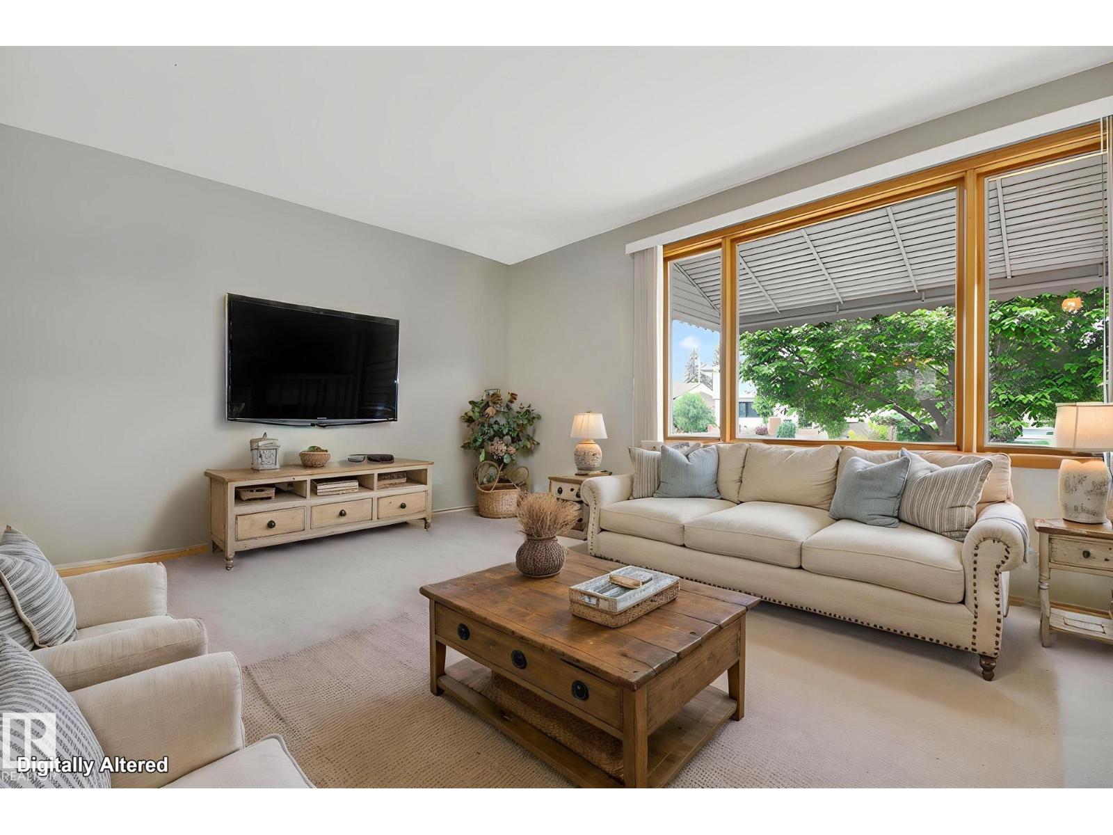 9243 74 St NW, Edmonton, Alberta  T6B 2B5 - Photo 2 - E4492491