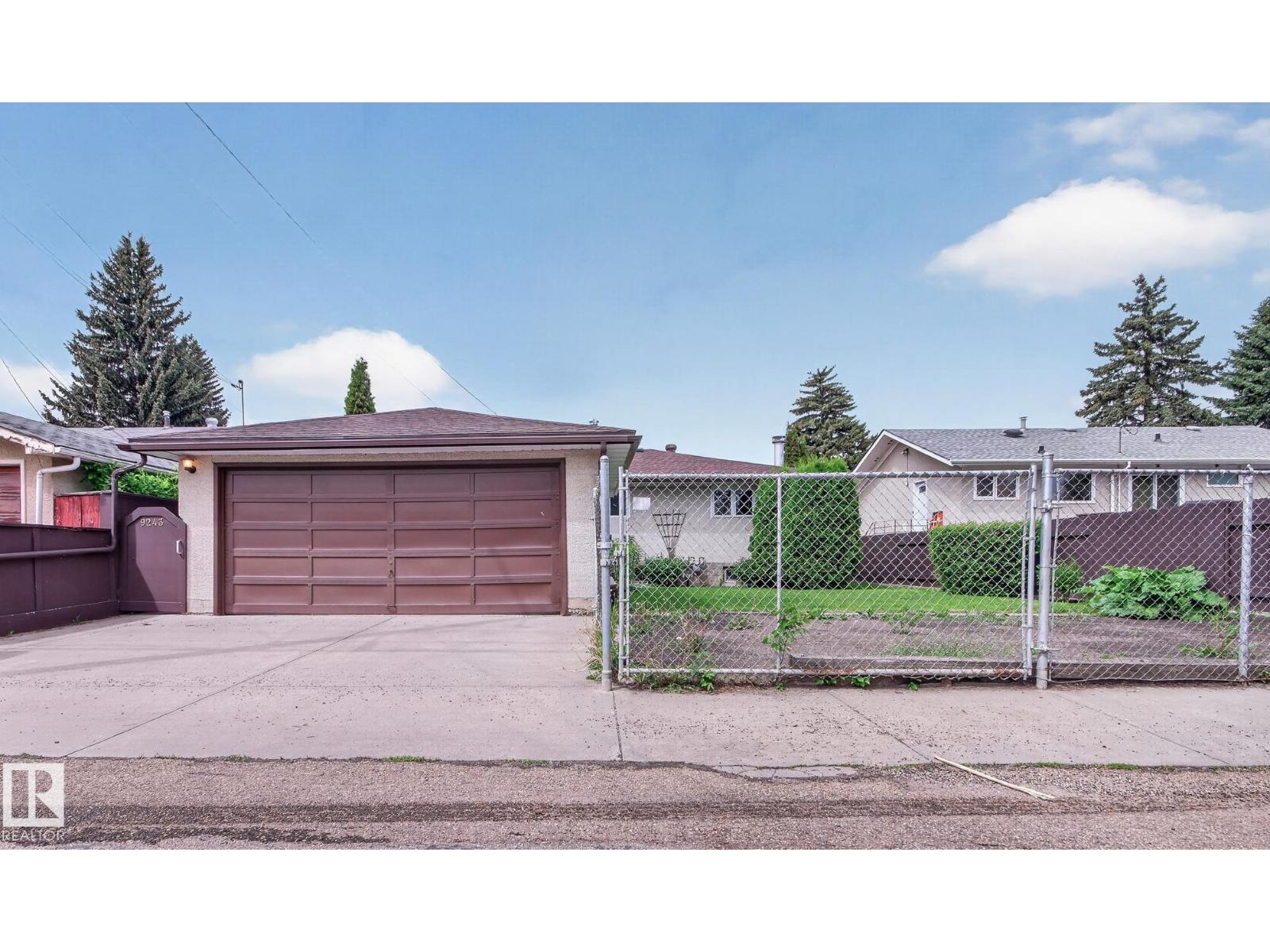 9243 74 St NW, Edmonton, Alberta  T6B 2B5 - Photo 21 - E4492491