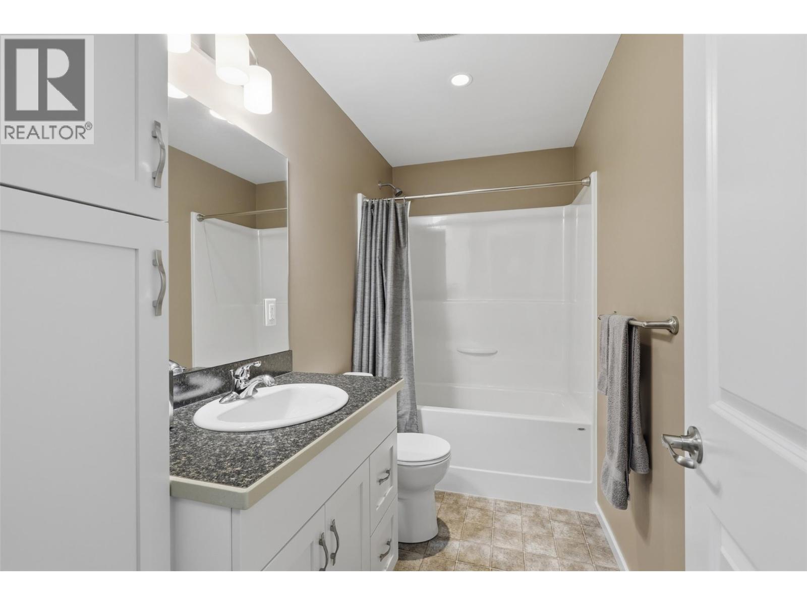 429 St. Paul Street Unit# 503, Kamloops, British Columbia V2C 2J7 - Photo 13 - 10389805