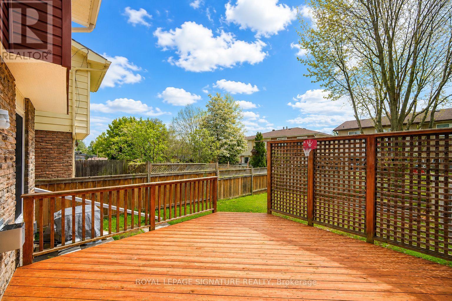 16 Christie Crescent, Barrie, Ontario  L4N 4W8 - Photo 32 - S13248604