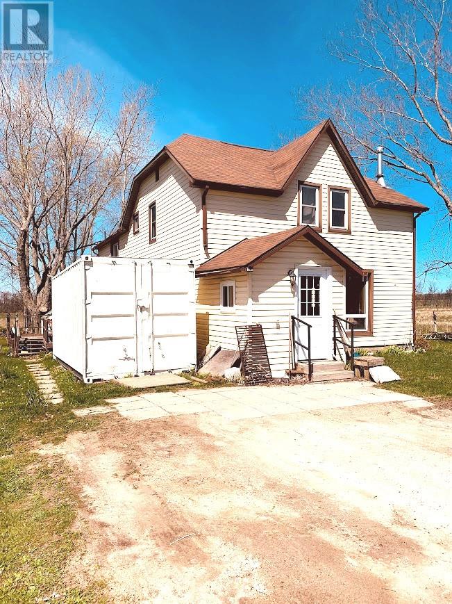 358 Fifth Side Road, Gore Bay, Ontario  P0P 1H0 - Photo 3 - 2128403