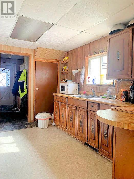 358 Fifth Side Road, Gore Bay, Ontario  P0P 1H0 - Photo 7 - 2128403