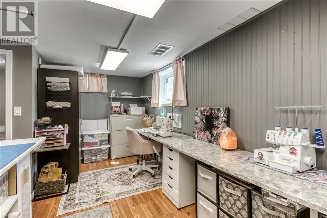 405 Albinson, Greater Sudbury, Ontario  P3C 3W6 - Photo 23 - 2128374