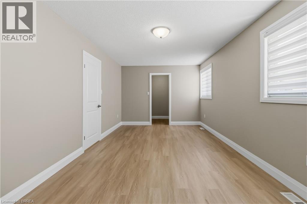 9 Norwich Street, Brantford, Ontario  N3T 2B8 - Photo 14 - 40833493