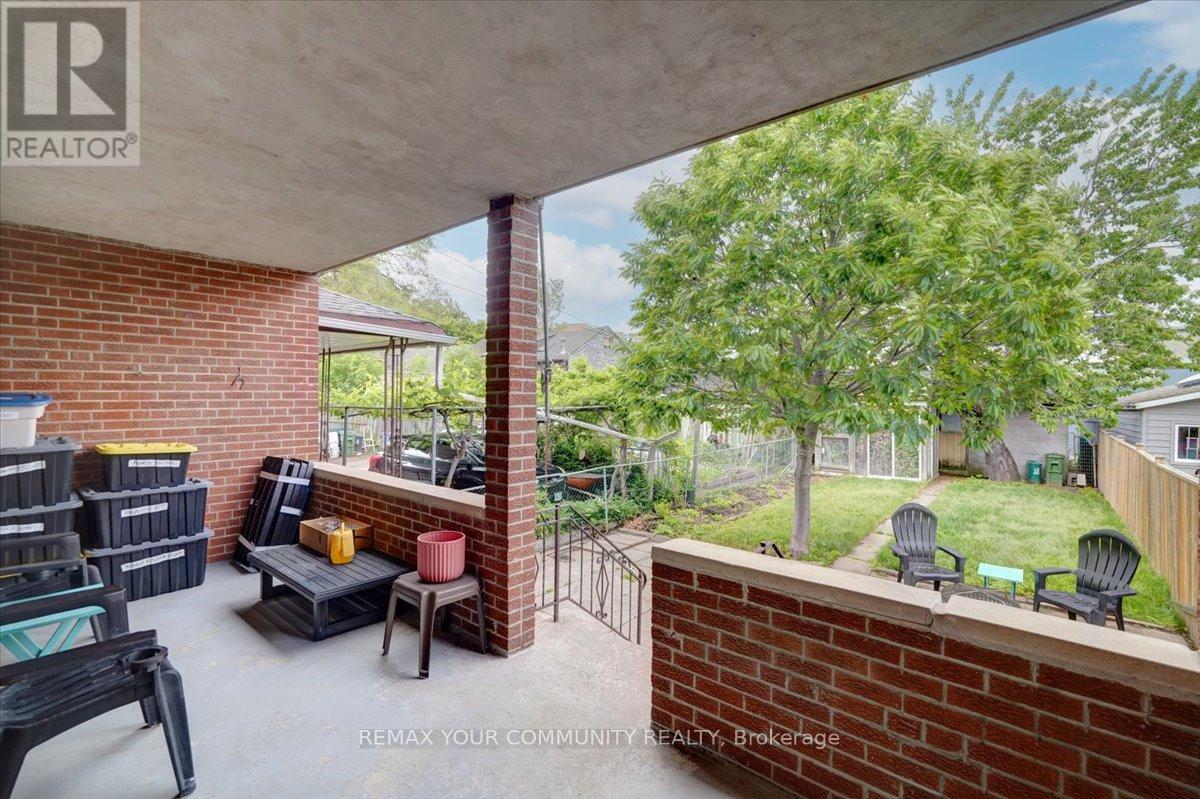 60 Regent Street, Toronto, Ontario  M6N 3N9 - Photo 32 - W13415930
