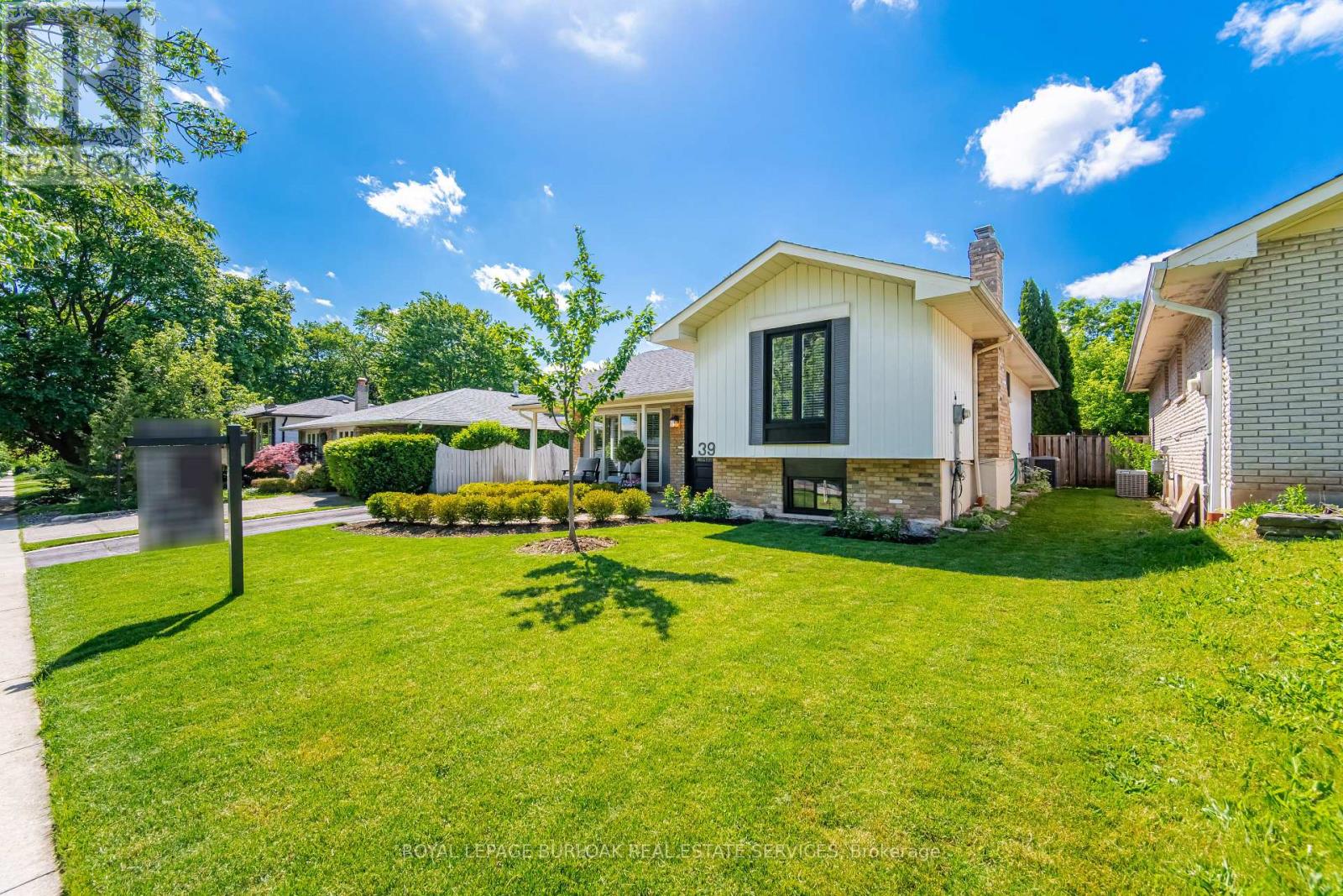 39 CULHAM STREET, Oakville, Ontario